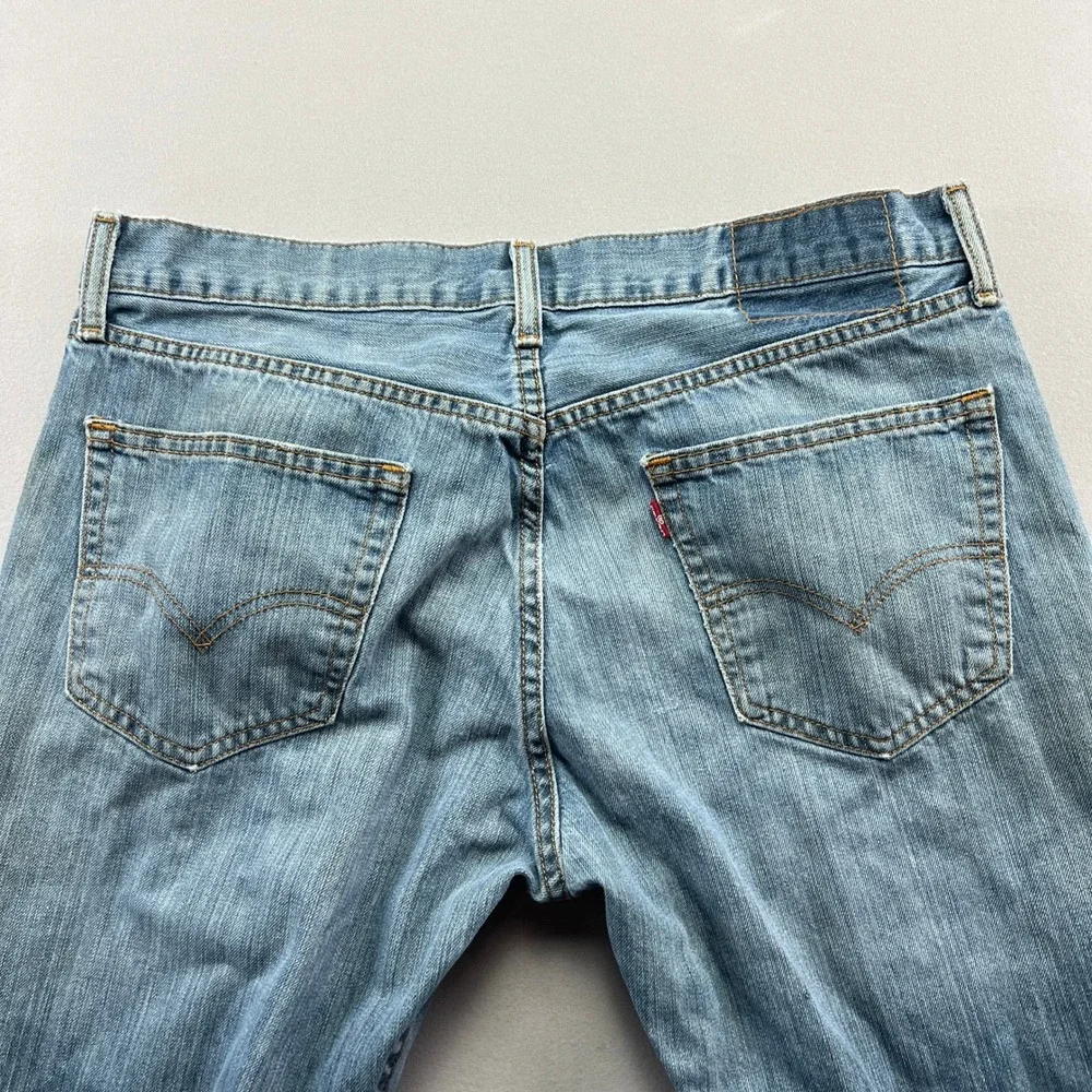 Levis Relaxed Straight Jeans Mens 34x30 Blue Denim Cotton Mid Rise Medium Wash